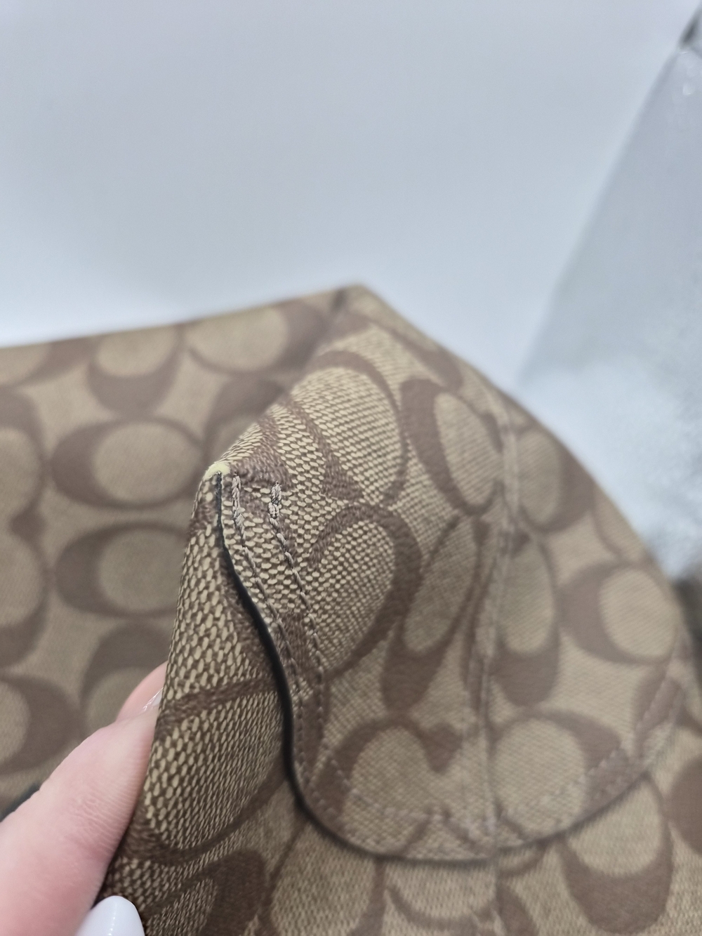 ✨ Authentic Coach Varsity Logo Signature Tote ✨ - Picture 8 of 12
